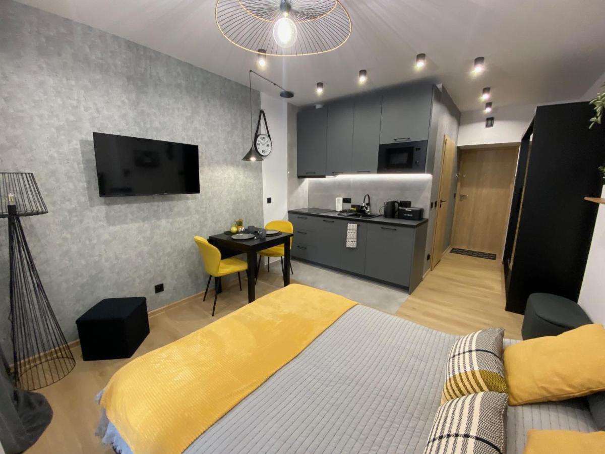 St. Cross Apartment Krakau Buitenkant foto