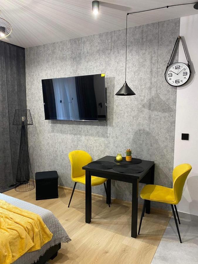 St. Cross Apartment Krakau Buitenkant foto